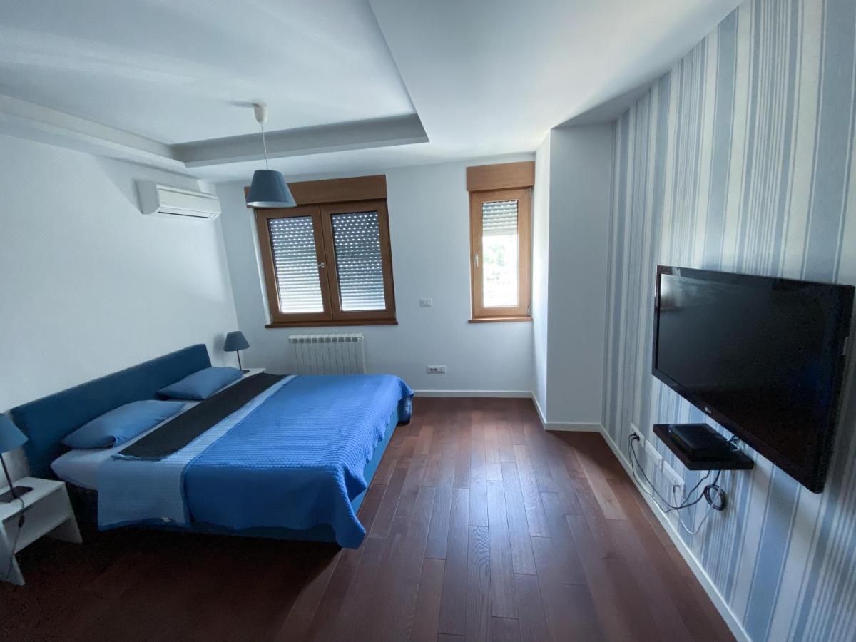 Apartment Azzurro Lux Belgrade Exterior photo